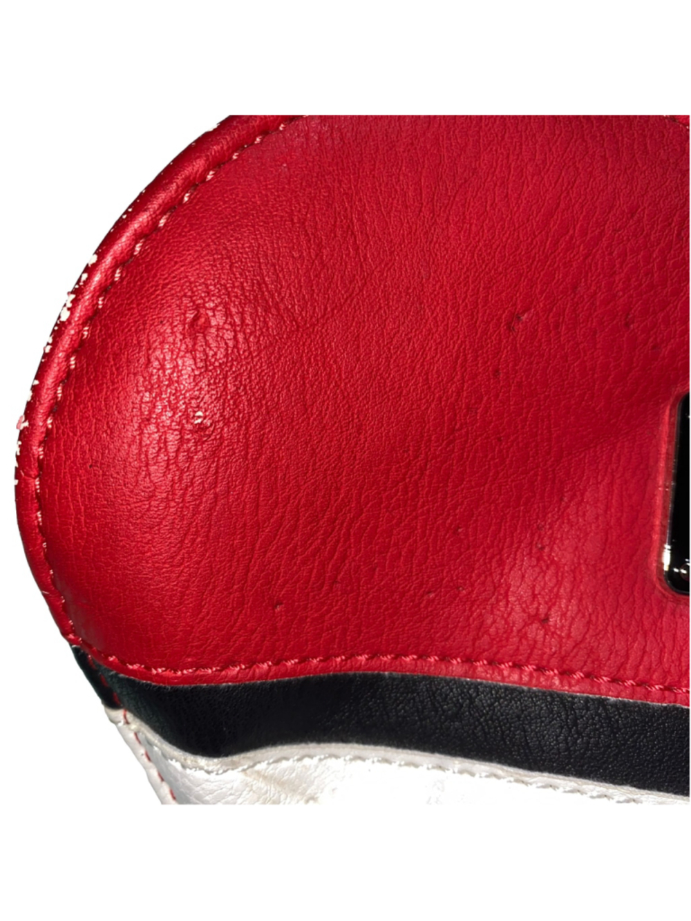 Women's Loungefly Pokemon Poke Ball Heart Crossbody Bag Red White RETIRED - Picture 5 of 11